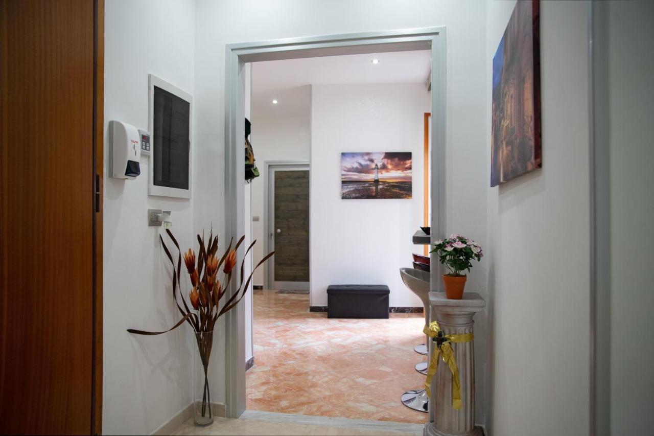Li Cumpari Salentini Apartment เลชเช ภายนอก รูปภาพ